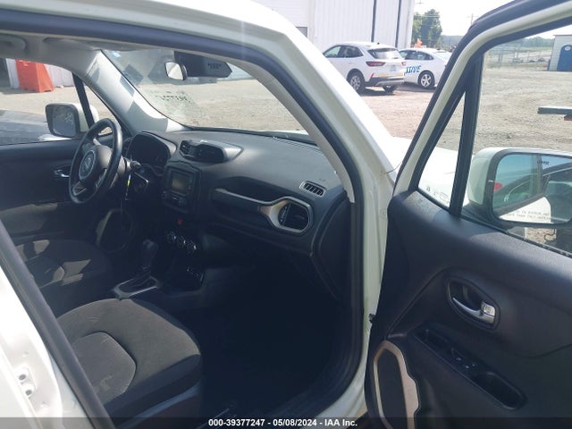 ZACCJABT2FPB34468 Jeep Renegade Latitude