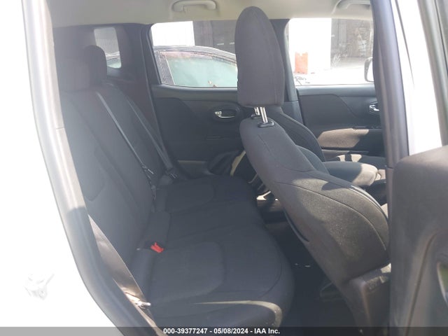 ZACCJABT2FPB34468 Jeep Renegade Latitude