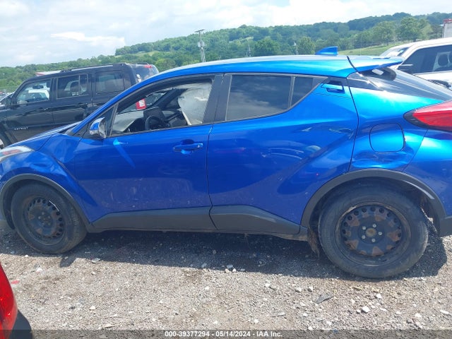 Toyota C-HR LE 2019 NMTKHMBXXKR081168 Image 14