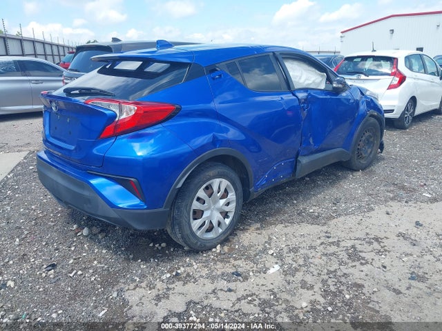 Toyota C-HR LE 2019 NMTKHMBXXKR081168 Image 4