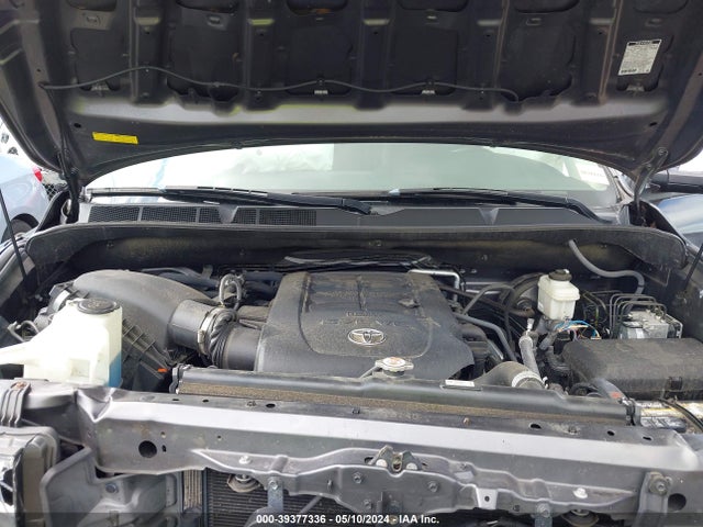 Toyota Sequoia Limited 2018 5TDJY5G14JS155979 Image 10