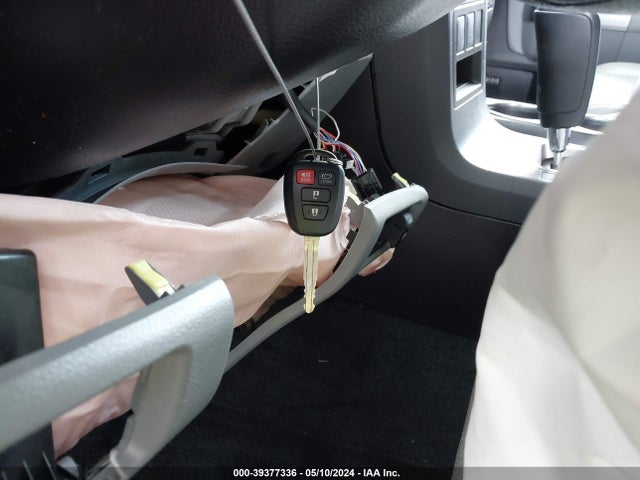 Toyota Sequoia Limited 2018 5TDJY5G14JS155979 Image 11