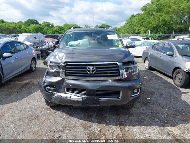 Toyota Sequoia Limited 2018 5TDJY5G14JS155979 Image 12