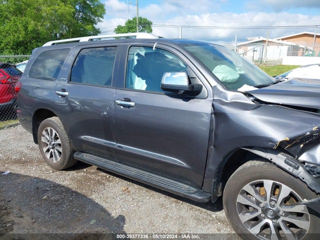 Toyota Sequoia Limited 2018 5TDJY5G14JS155979 Image 13