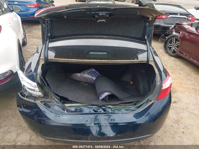Toyota COROLLA LE 2018 5YFBURHE3JP825250 Image 6