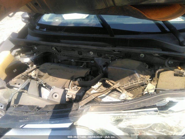 Toyota Rav4 Xle 2018 JTMWFREV2JJ170180 Image 10