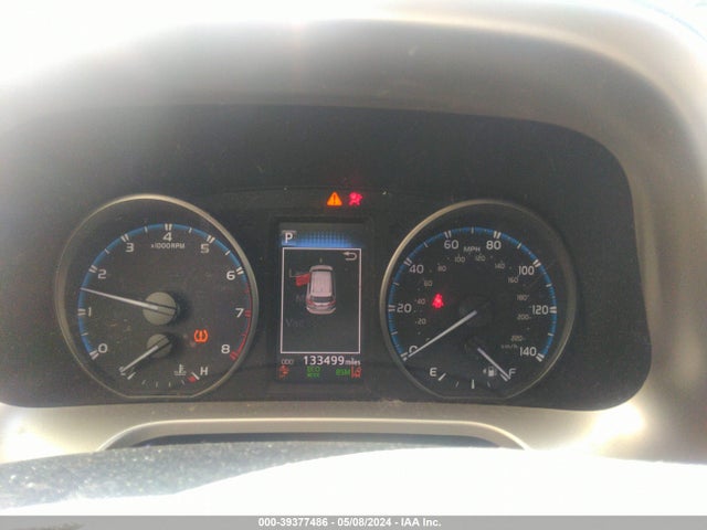 Toyota Rav4 Xle 2018 JTMWFREV2JJ170180 Image 7