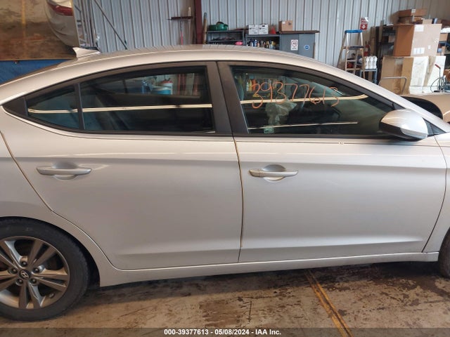 Hyundai ELANTRA SEL 2018 5NPD84LF6JH333986 Image 14