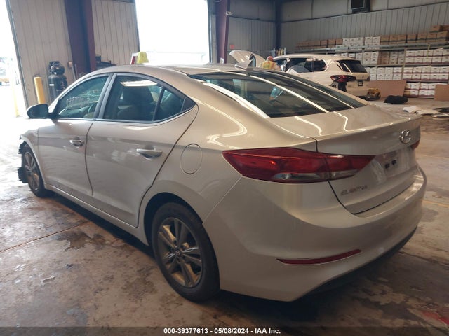 Hyundai ELANTRA SEL 2018 5NPD84LF6JH333986 Image 3