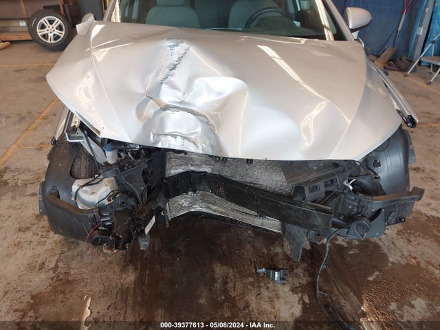 Hyundai ELANTRA SEL 2018 5NPD84LF6JH333986 Image 6