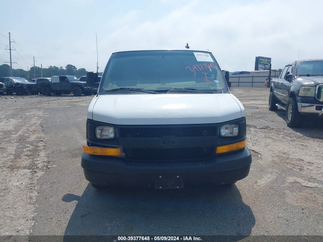 Chevrolet Express 2500 Work Van 2017 1GCWGAF16H1179677 Image 12