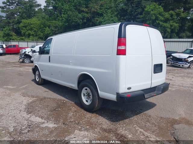 Chevrolet Express 2500 Work Van 2017 1GCWGAF16H1179677 Image 3