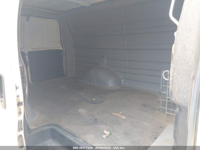 Chevrolet Express 2500 Work Van 2017 1GCWGAF16H1179677 Image 8
