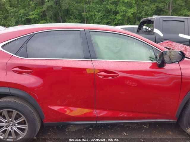 JTJYARBZ1K2127733 Lexus NX 300