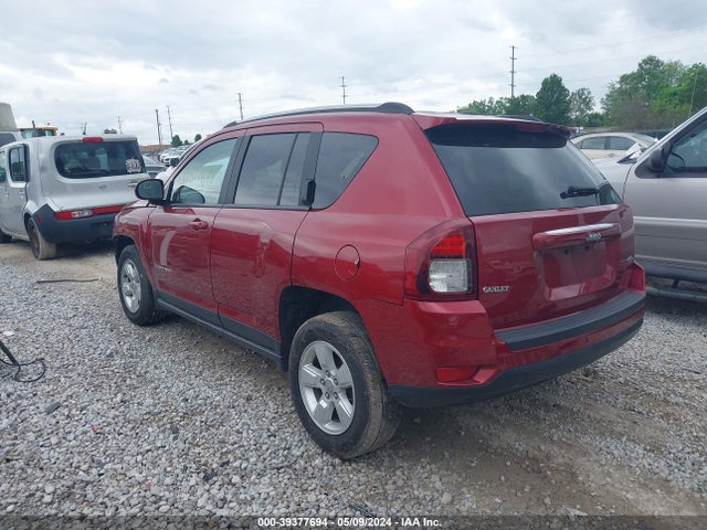 1C4NJCEAXHD206811 Jeep Compass Latitude Fwd