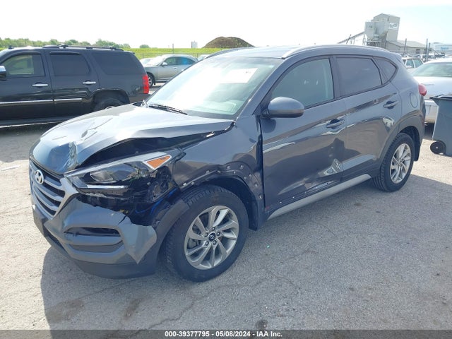 Hyundai TUCSON SE 2017 KM8J3CA48HU570357 Image 2