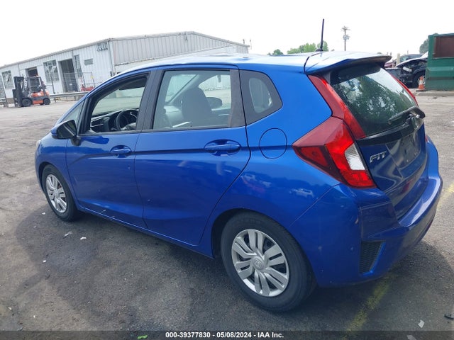 Honda FIT LX 2015 3HGGK5G59FM726714 Image 3