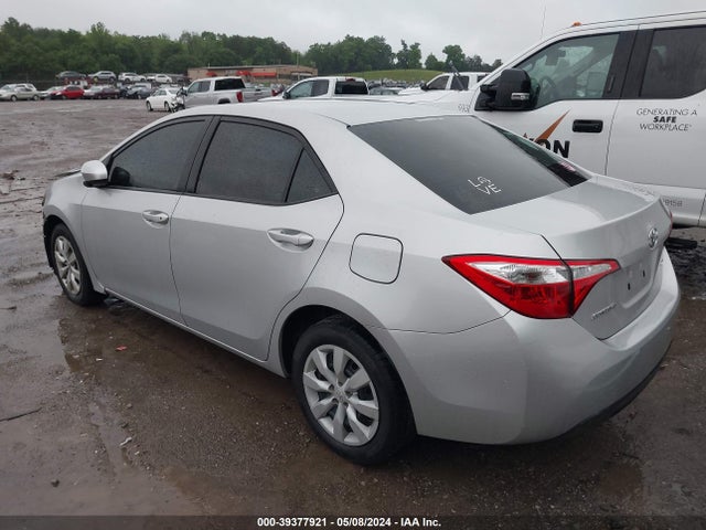 Toyota COROLLA LE 2015 5YFBURHE0FP267056 Image 3