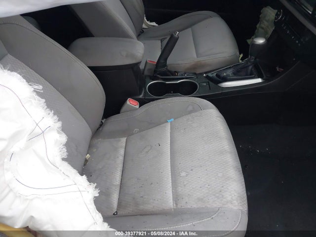Toyota COROLLA LE 2015 5YFBURHE0FP267056 Image 5