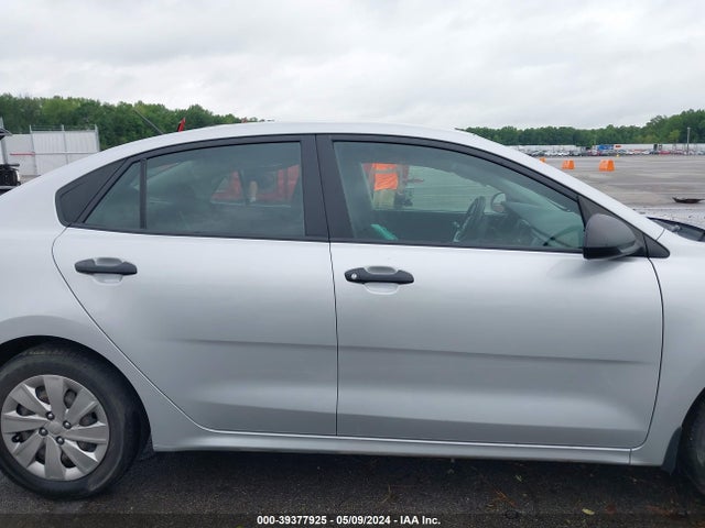 KIA RIO LX 2018 3KPA24AB1JE082691 Image 13