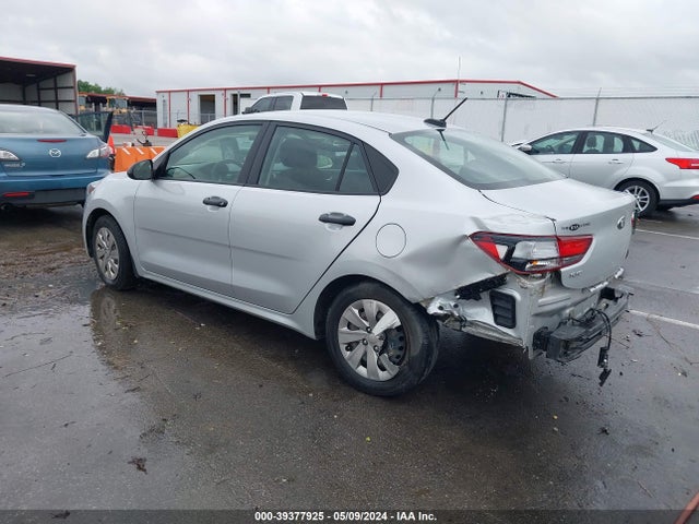 KIA RIO LX 2018 3KPA24AB1JE082691 Image 3