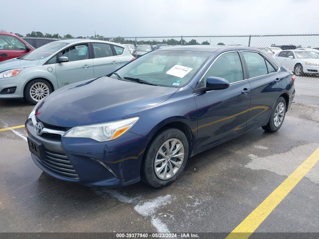 Toyota CAMRY LE 2016 4T4BF1FK1GR555839 Image 2