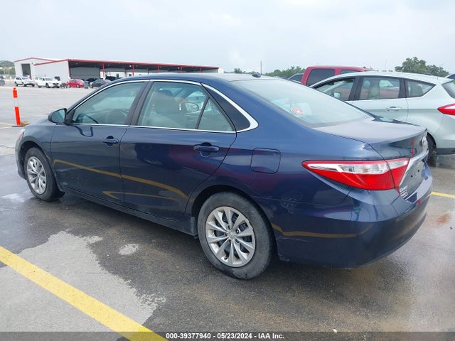 Toyota CAMRY LE 2016 4T4BF1FK1GR555839 Image 3
