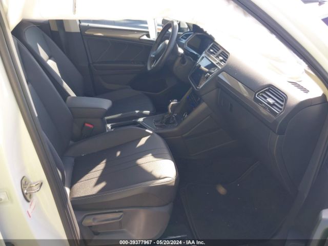 3VV3B7AX2PM028256 Volkswagen Tiguan 2.0t Se