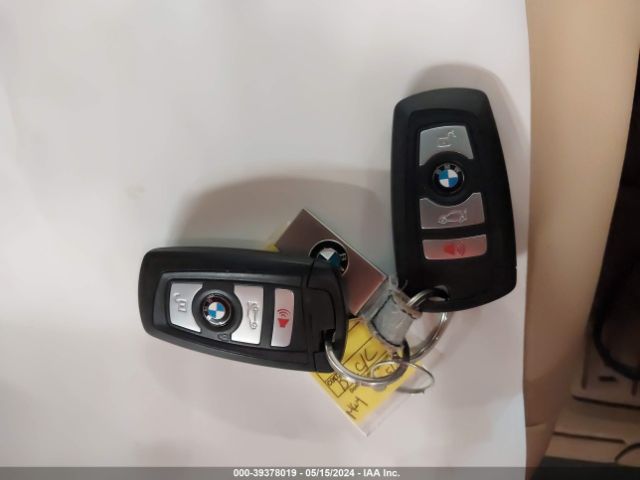 WBA8E5G55HNU42223 BMW 320i Xdrive