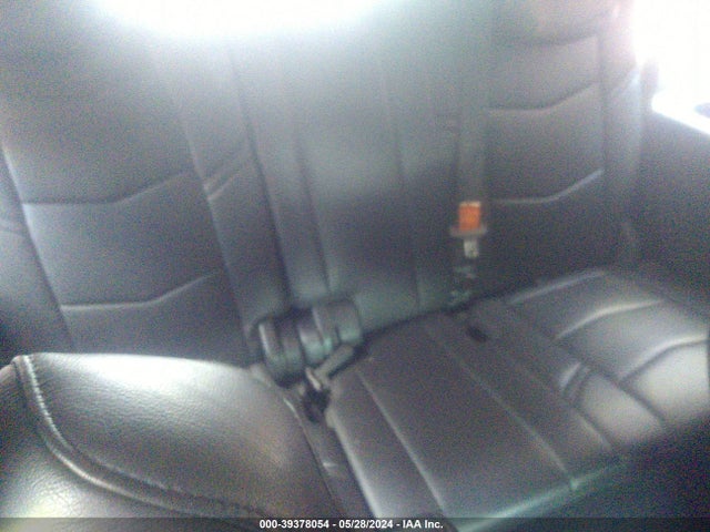 1GYS4GKJ8JR204452 Cadillac Escalade Esv Standard