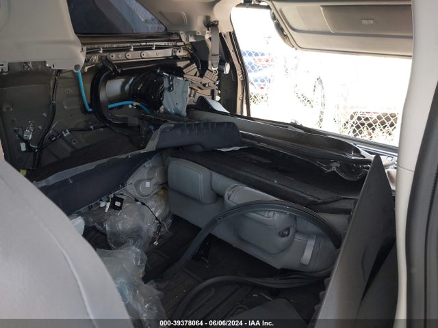 5TDZRKEC9PS169548 Toyota Sienna Limited