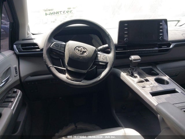 5TDZRKEC9PS169548 Toyota Sienna Limited