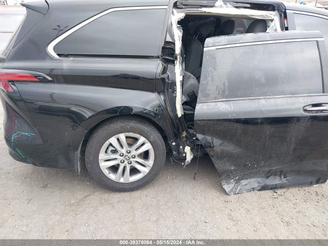 5TDZRKEC9PS169548 Toyota Sienna Limited