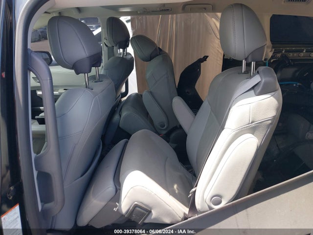 5TDZRKEC9PS169548 Toyota Sienna Limited