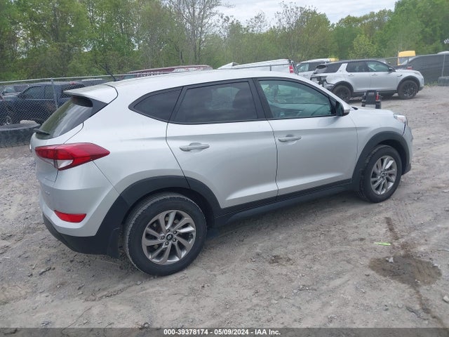 Hyundai TUCSON SE 2018 KM8J2CA40JU822353 Image 4