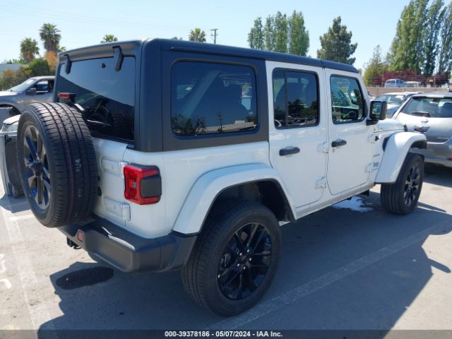 1C4JJXP6XPW696152 Jeep Wrangler 4xe Sahara 4x4