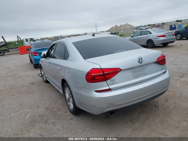 1VWAT7A36GC024497 Volkswagen Passat 1.8t S