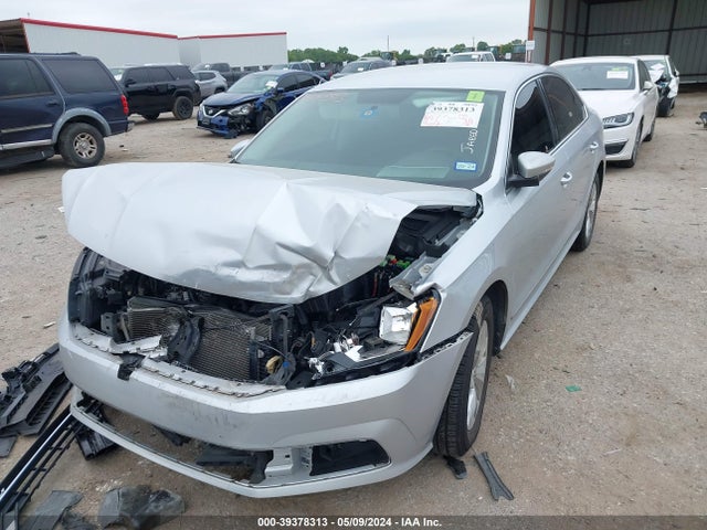 1VWAT7A36GC024497 Volkswagen Passat 1.8t S