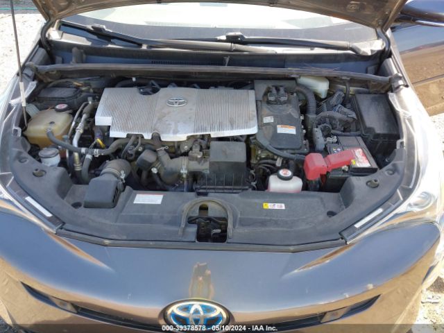 JTDKARFU7H3538273 Toyota Prius Four Touring
