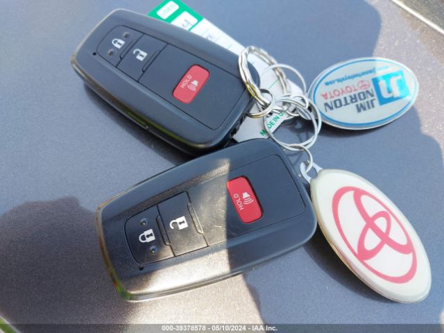 JTDKARFU7H3538273 Toyota Prius Four Touring