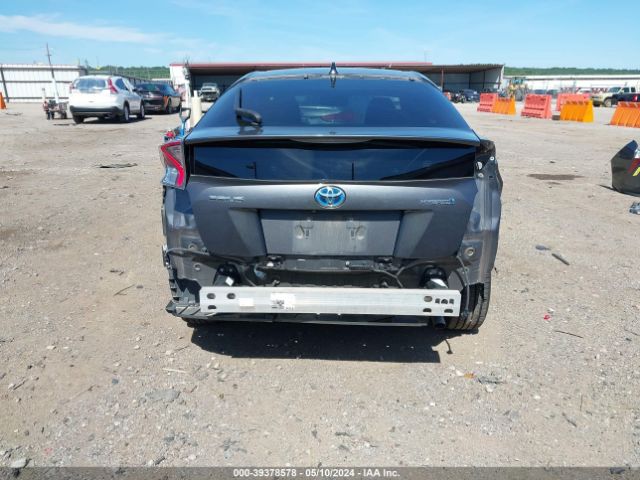 JTDKARFU7H3538273 Toyota Prius Four Touring