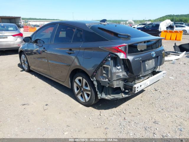 JTDKARFU7H3538273 Toyota Prius Four Touring