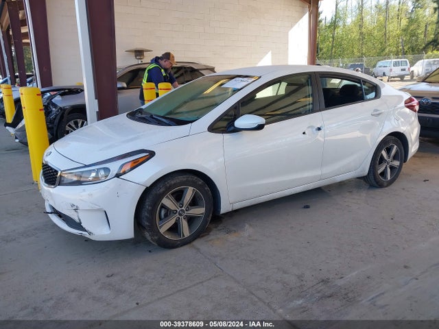 KIA FORTE LX 2018 3KPFL4A70JE244454 Image 2