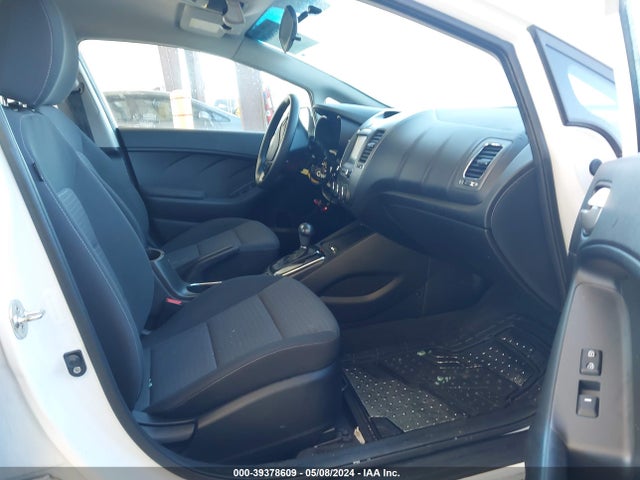 KIA FORTE LX 2018 3KPFL4A70JE244454 Image 5