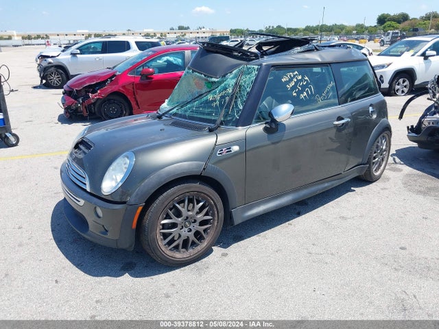 2006 MINI COOPER S WMWRE33516TL19977 Photo 1