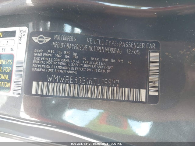 2006 MINI COOPER S WMWRE33516TL19977 Photo 8