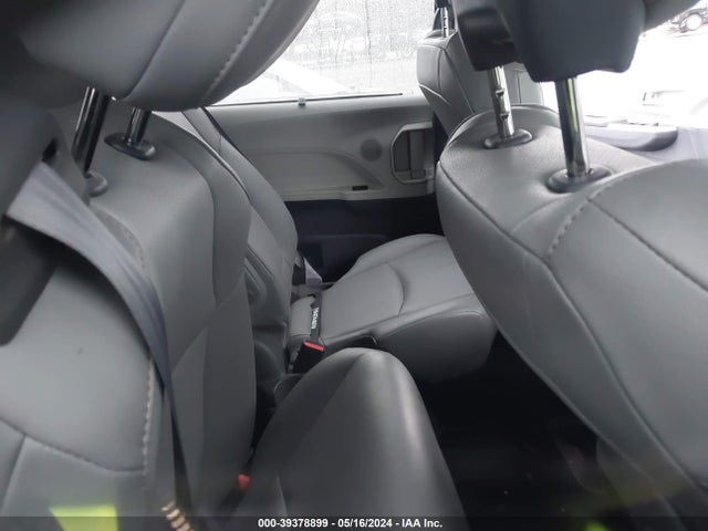 Toyota SIENNA XLE 2021 5TDYSKFC6MS018645 Image 8