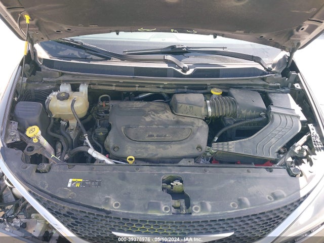 2C4RC1BG7KR655070 Chrysler Pacifica Touring L