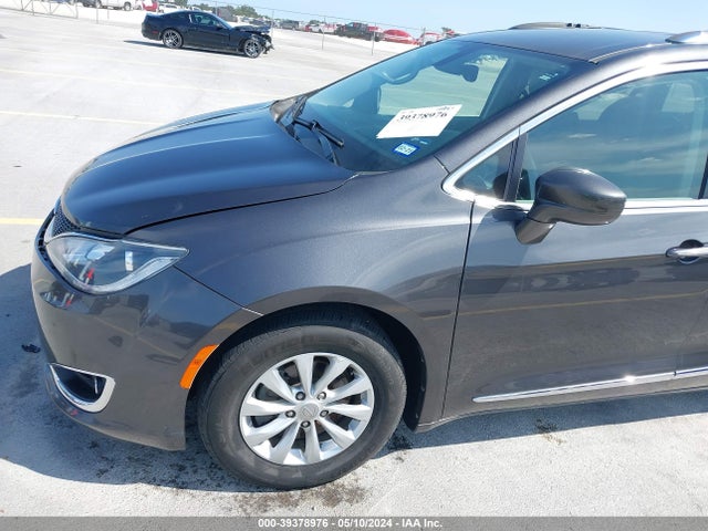 2C4RC1BG7KR655070 Chrysler Pacifica Touring L