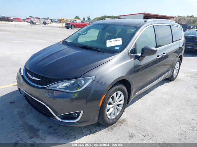 2C4RC1BG7KR655070 Chrysler Pacifica Touring L